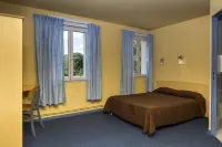 Hôtel & Résidence Avermes Hotel a Saint-Menoux