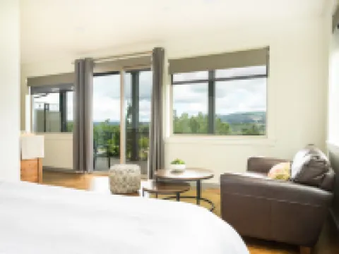 The Setting Inn Willamette Valley Hotels in Newberg