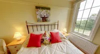 Rock House Cottage - Pet friendly