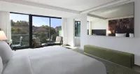 DoubleTree by Hilton Lisbon - Fontana Park - balcony