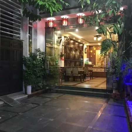Ruby Hotel