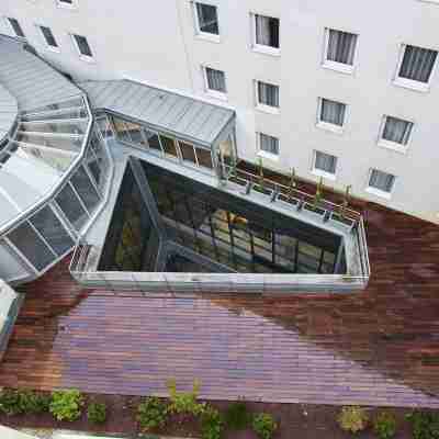 voco Paris - Porte de Clichy Hotel Exterior