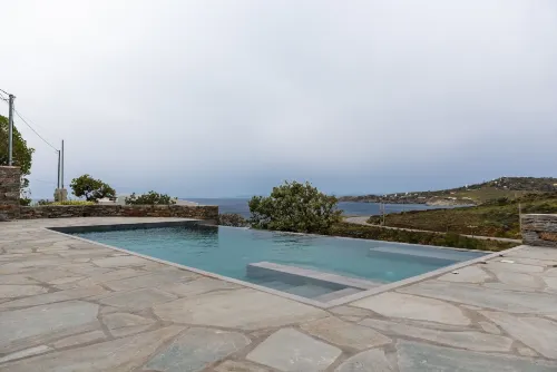 Iris Villa