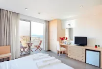 Blue Lagoon Kosher Hotel (by Capital Coast Resort & Spa) Hotels in Pafos