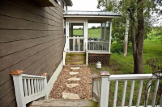 Lillian Farms Bed & Breakfast