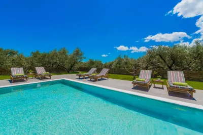 Natura Verde Villas Hotels in der Nähe von Porto Limnionas Beach