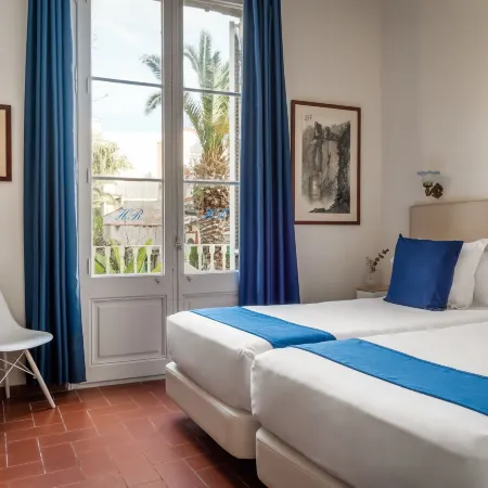 Hotel Medium Romantic