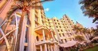 Suncoast Hotel & Towers Hotels near U. S. Consulate General
