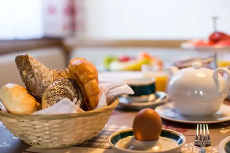 Appartementhaus Solstein Отели в г. Seefeld in Tirol