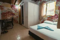 Hostal Pura Vida la 70
