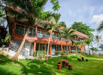 Baansuan Aoukhai Beach Resort