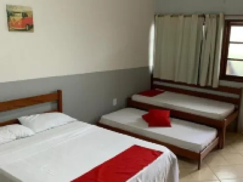 Suite Pousada Paraío （該名稱為特定地名無需翻譯） 瓜拉帕裏酒店