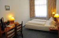 漢堡斯塔迪特卜瑞吉酒店 鄰近Lidl的酒店