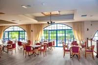 Navarria Blue Hotel Hotels in Ayios Tykhonas