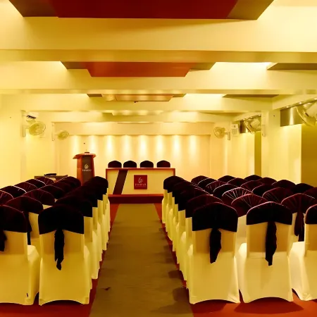 Emarald Hotel Calicut