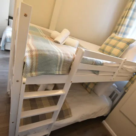 First Pleasance Luxury Apartment