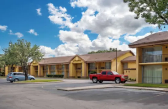 Quality Inn & Suites NRG Park - Medical Center Hotels in Houston