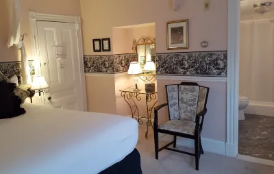 Cleveland House Inn Các khách sạn gần Rosecliff