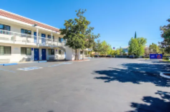 Motel 6 Redding, CA - South