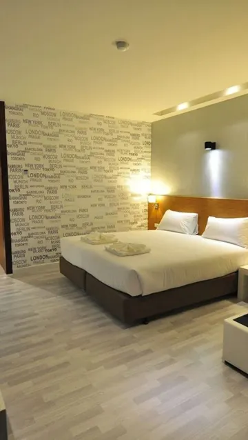 ห้องสแตนดาร์ด เตียงใหญ่ 1 เตียง