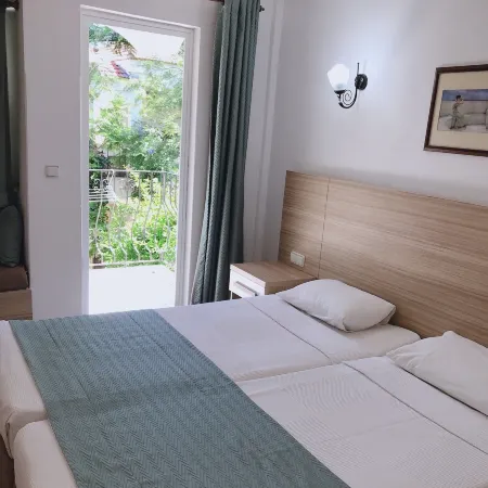 Ant Apart Hotel