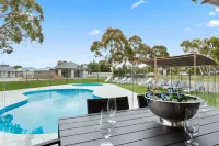 Sanctuary Inn on Westernport Hotels in Balnarring