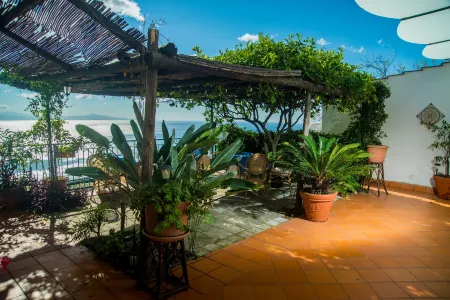 B&B Ravello Rooms Отели рядом с достопримечательностью «Равелло»