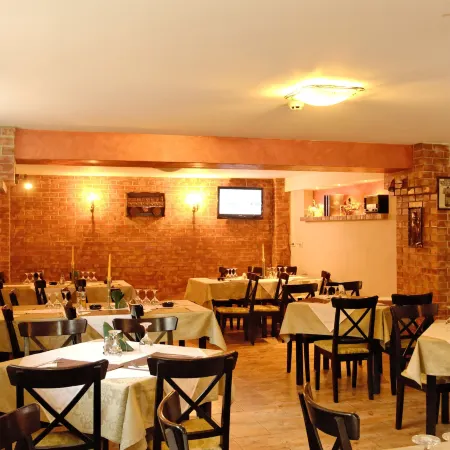 Hotel Belleville Отели в г. Яссы