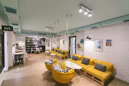 Dream Hostel Lviv Отели рядом с достопримечательностью «Арсенал»