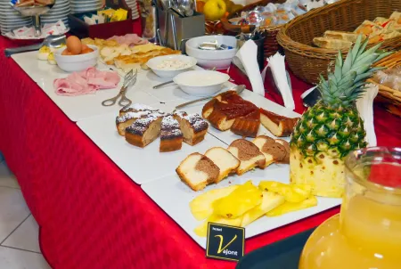 Hotel Vajont Отели в г. Маниаго