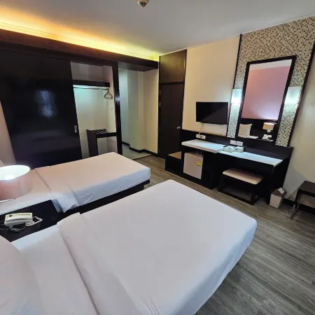 City Park Hotel Отели рядом с достопримечательностью «Торговый центр The Mall Ratchasima»