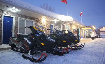 Moonlight Inn and Suites Sudbury
