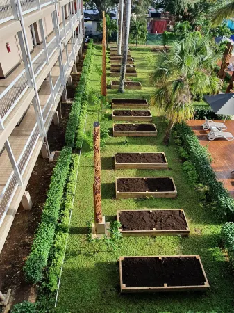 Tanoa International Dateline Hotel