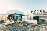 Mellow Moon Lodge Hotels in Del Norte