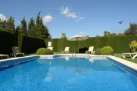 Ad Hoc Parque - С бассейном