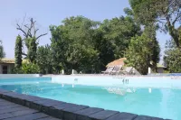Nature Safari by Hotel the Canopy - Pools