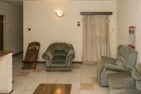 Sunrise Apartments Hotel Fort Portal - ที่มีบาร์