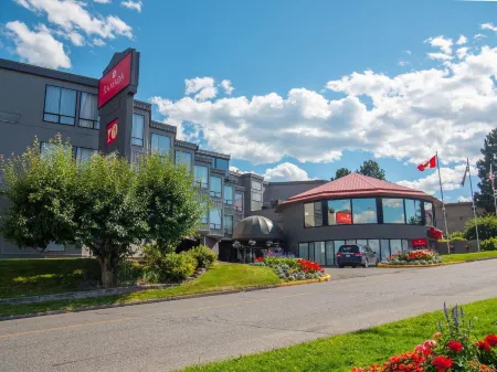 Ramada by Wyndham Kamloops Отели рядом с достопримечательностью «Камлупс»