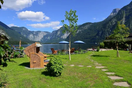 Hallstatt Hideaway - Adults Only