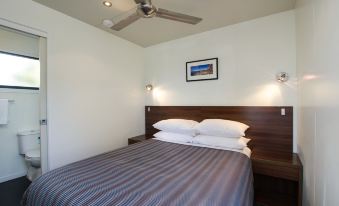 Swansea Beach Chalets