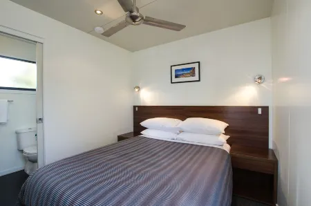 Swansea Beach Chalets