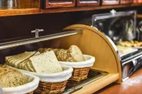 Hotel Latrabjarg - breakfast
