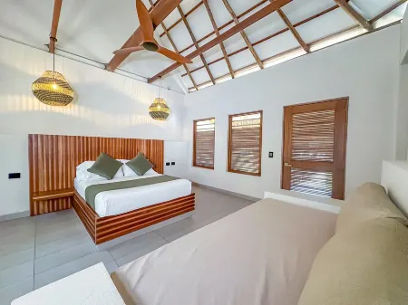 Huku Beach Hostel