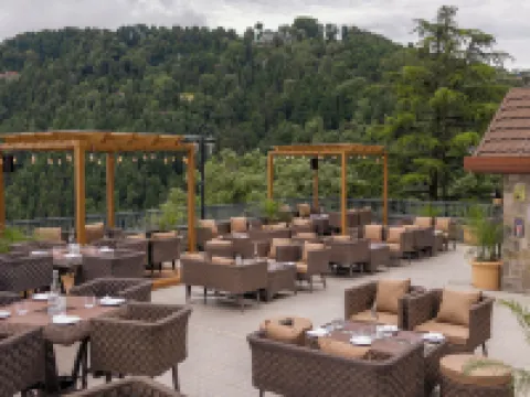 Presidium Sarovar Premiere Dalhousie チャンバのホテル