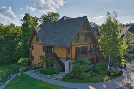 Étoile du Matin by Rendez-Vous Mont-Tremblant