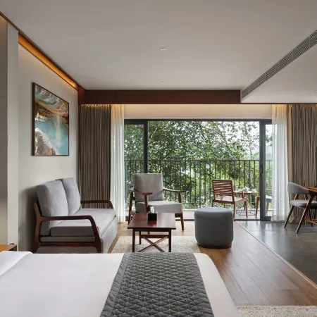 Sterling Lontano Waterfront Wayanad Отели рядом с достопримечательностью «Водопады Соочипара»