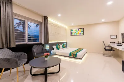 트리보 산마야 리트리트, 마이소르 민속 박물관 주변 호텔