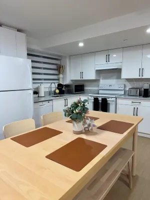 Levida Living - Cozy 2 Bedroom Suite at the Heart of Langley - Wifi