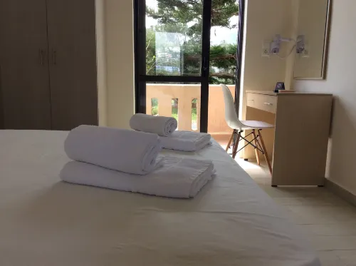 Elena Rooms - Pysäköinti