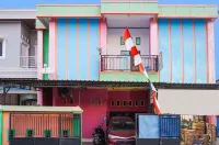 Pondok Hikmah Hotel dekat Toserba 3 Putra